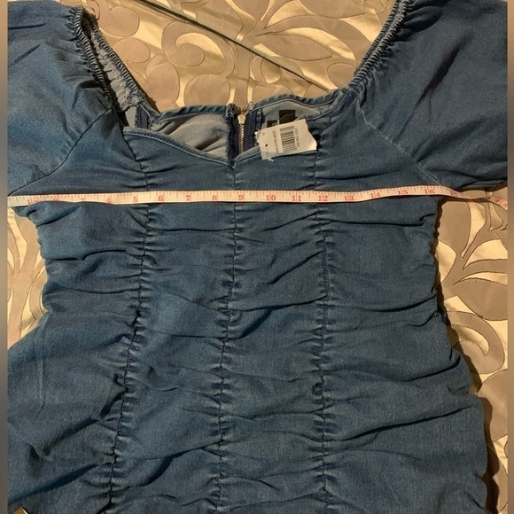 NWT Denim Ruched zip up back stretchy mini dress large , off shoulder - Picture 5 of 7